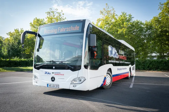 DE Führerschein Bus Krefeld Fahrschule Bussing